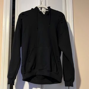 Gildan hooded sweatshirt distressed with bling Tongues on sleeve great condition